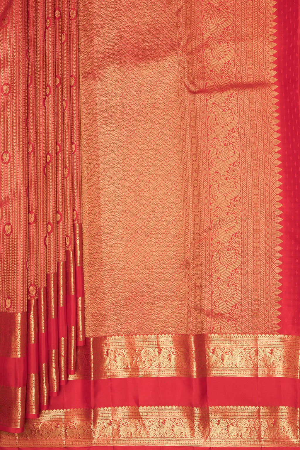 Pleats and pallu of Pure Silk Red Kanjivaram Saree with Zari Brocade on the body and Zari Border. 