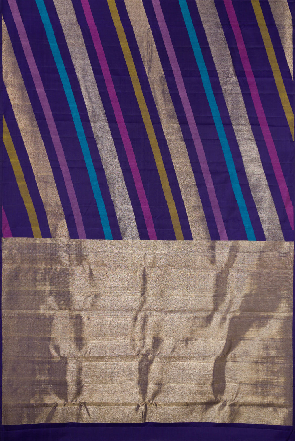 Flat view of Pure Silk Navy Blue Dual Tone Kanchipuram Saree with Stripes on the body and Without Border. 