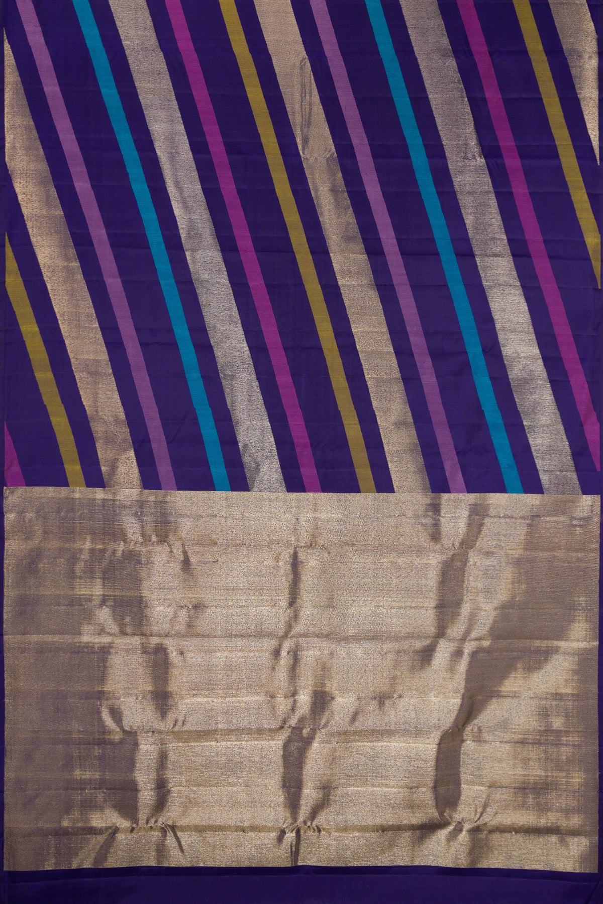 Flat view of Pure Silk Navy Blue Dual Tone Kanchipuram Saree with Stripes on the body and Without Border. 