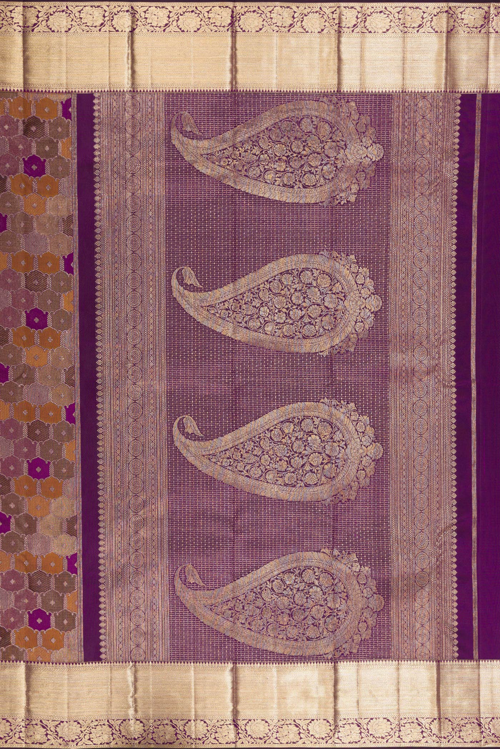 Close up image of the pallu of Pure Silk Purple Dual Tone Kanjivaram Saree with Zari Brocade on the body and Zari Border. 
