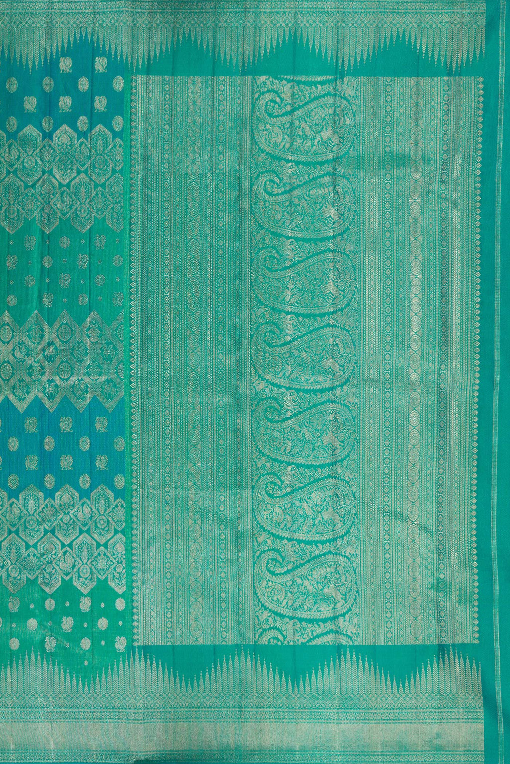 Close up image of the pallu of Pure Silk Blue and Sea Green Color Kanjivaram Saree with Zari Brocade on the body and Fancy Border. 