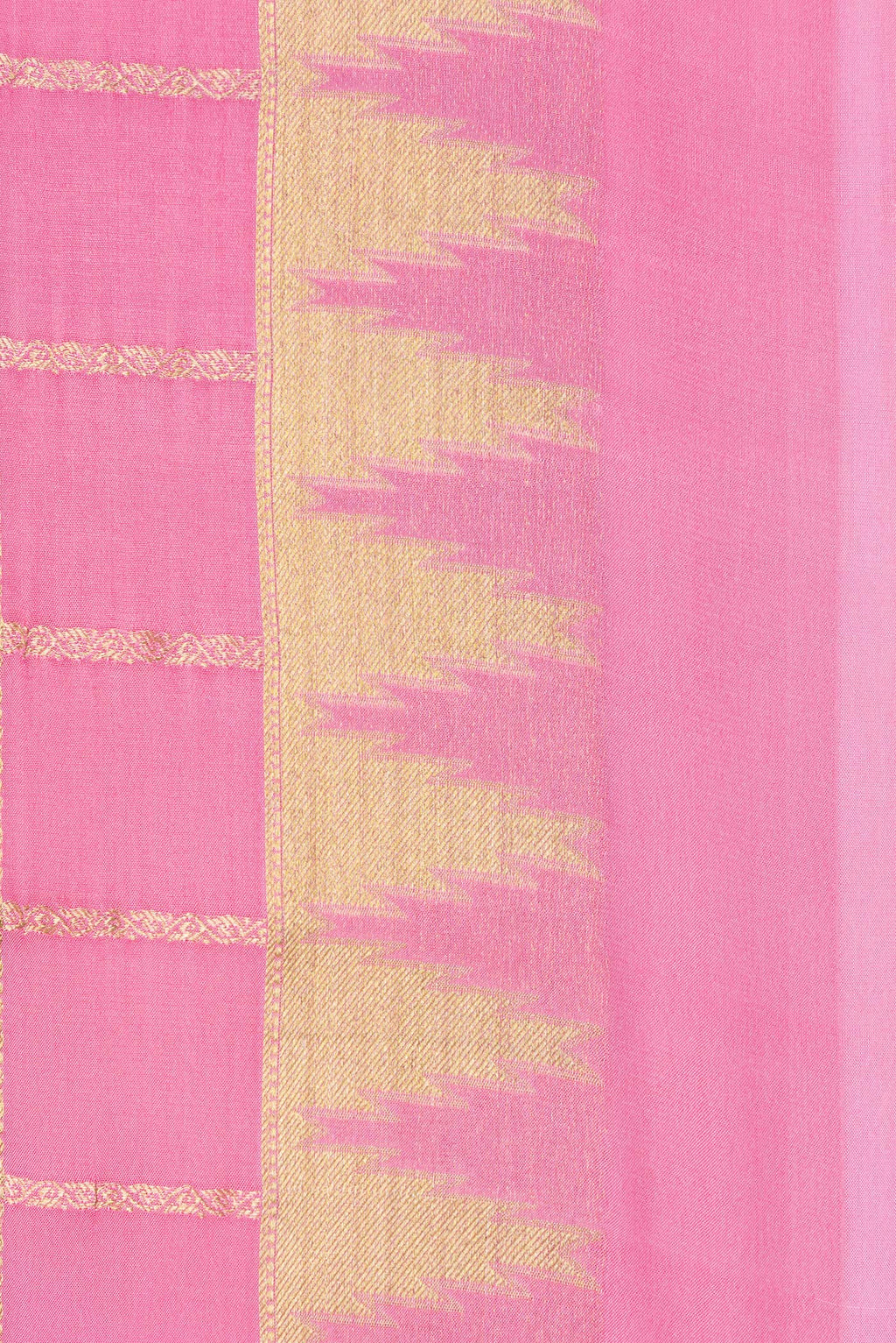 Border image of Pure Silk Pink Dual Tone Mysore Silk Saree with Checked design on the body and Fancy Border. 