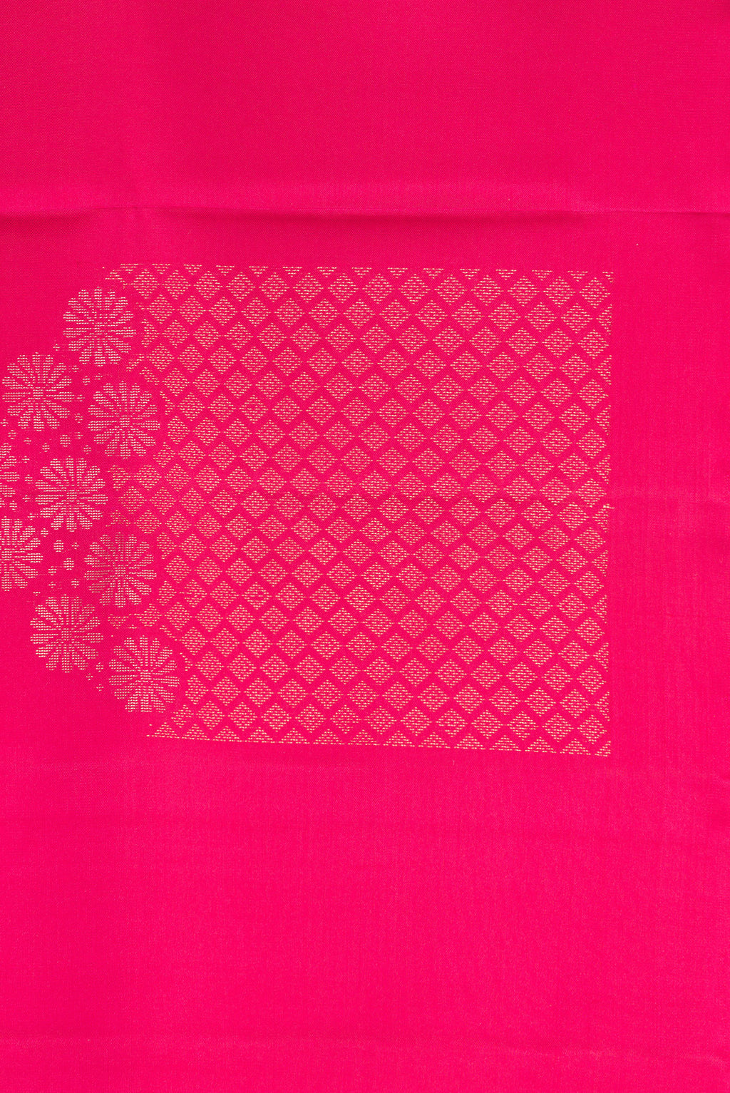 Border image of Pure Silk Dark Pink Dual Tone Soft Saree with Zari Butta on the body and Without Border. 