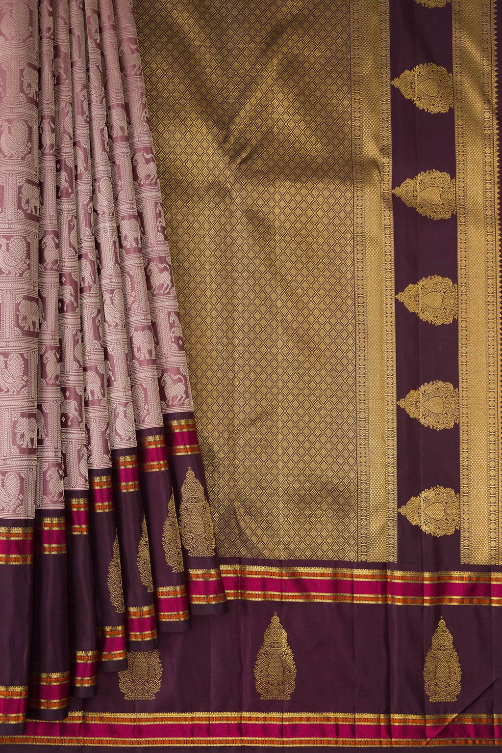 Pleats and pallu of Pure Silk Pure Zari Mauve Kanjivaram Saree with Zari Brocade on the body and Fancy Border. 