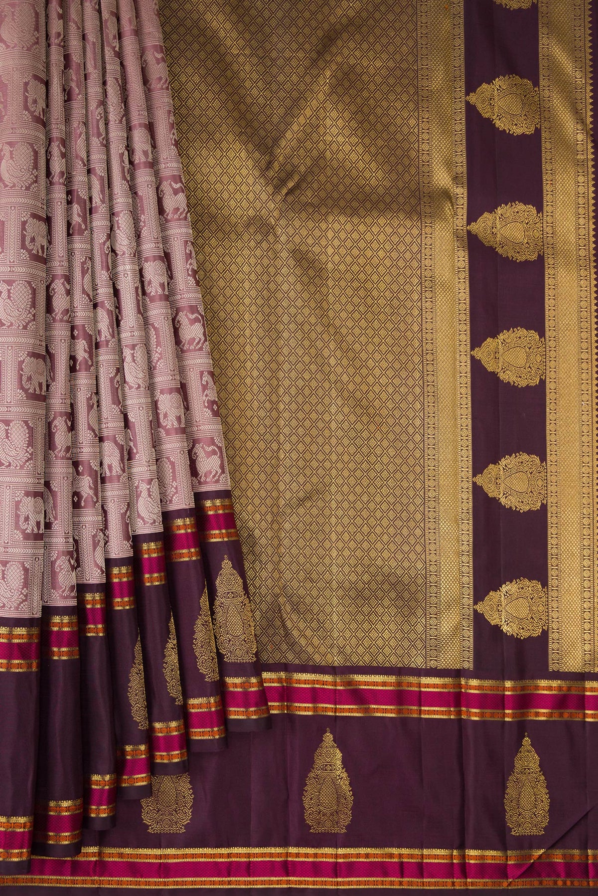 Pleats and pallu of Pure Silk Pure Zari Mauve Kanjivaram Saree with Zari Brocade on the body and Fancy Border. 