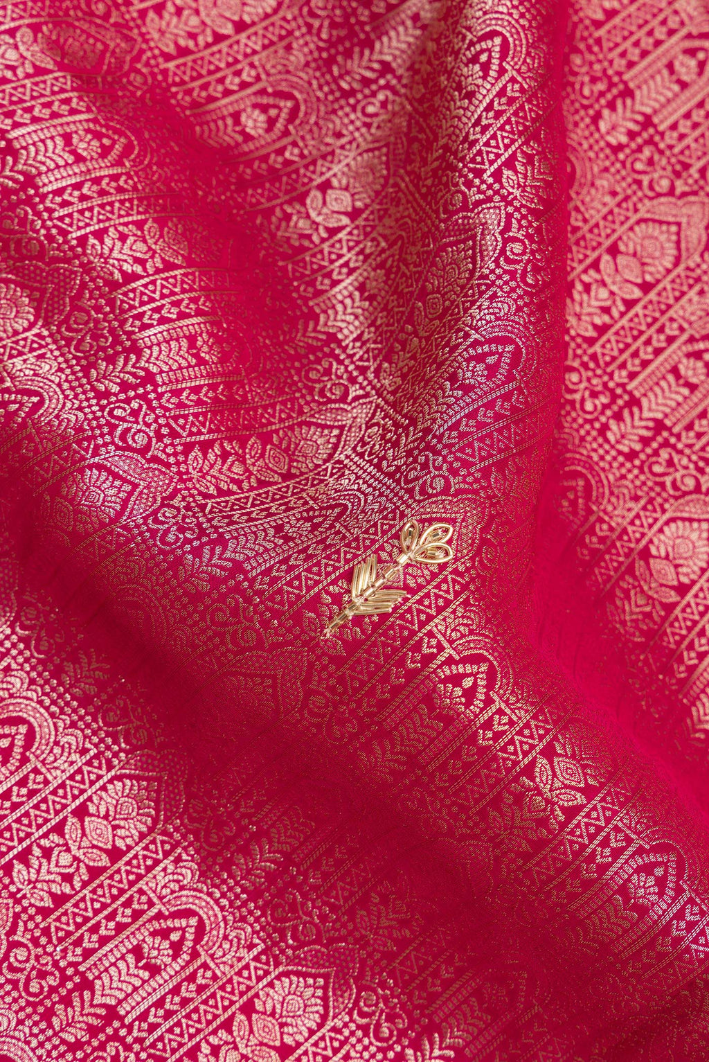 Close up of Dark Pink Dual Tone Crepe Saree with Embroidered on the body and Sequin Border.  displaying folds