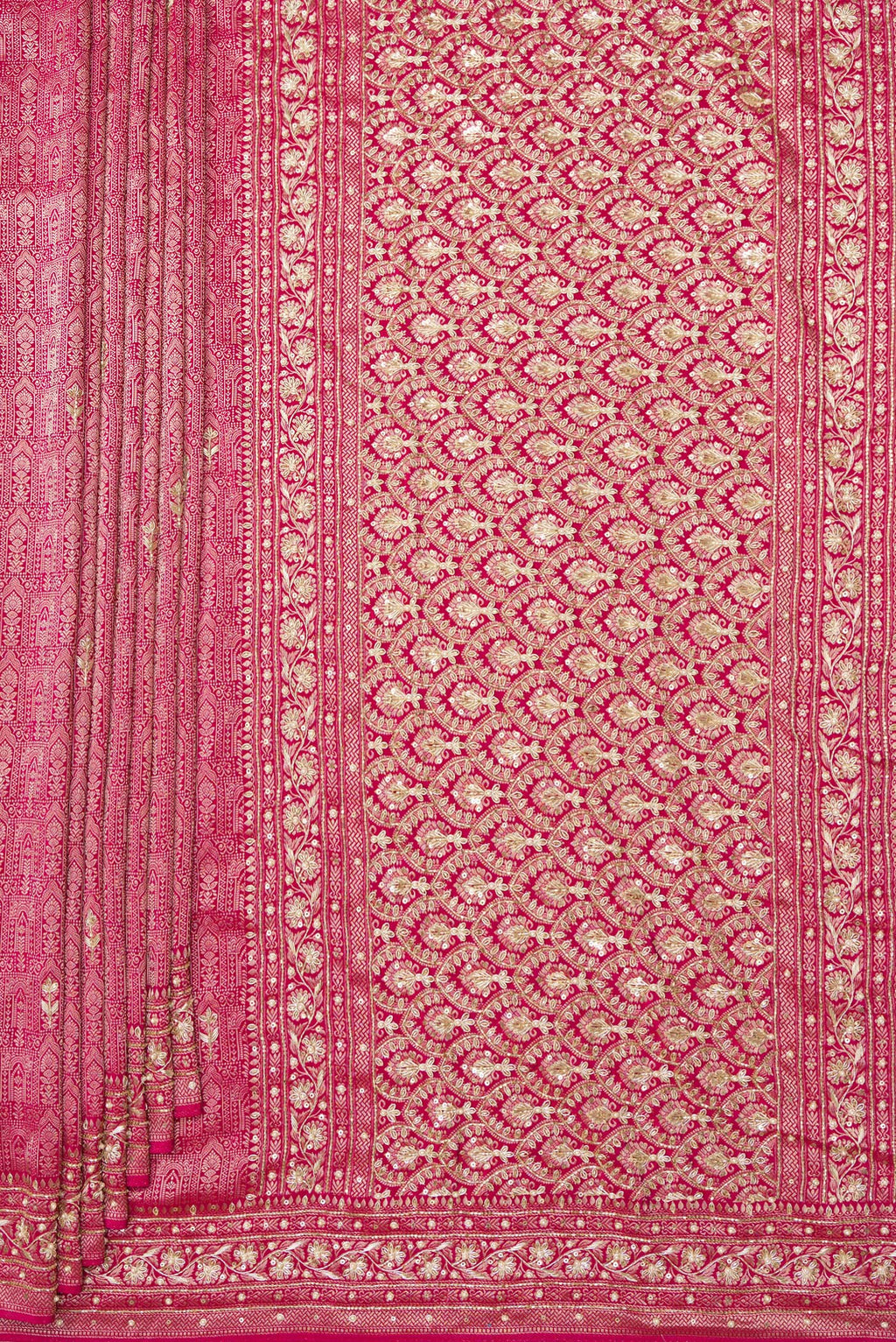 Pleats and pallu of Dark Pink Dual Tone Crepe Saree with Embroidered on the body and Sequin Border. 