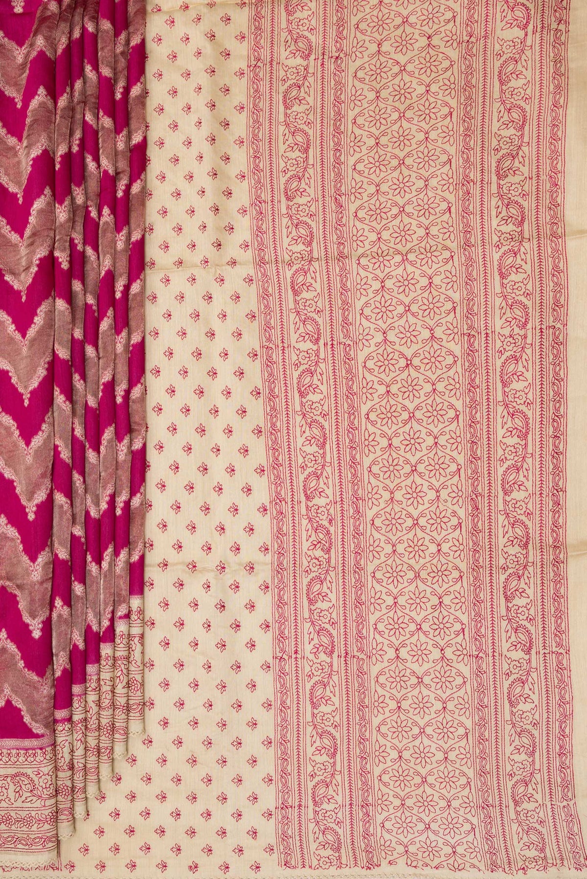 Pleats and pallu of Pure Silk Dark Pink Dual Tone Tussar Saree with Zari Brocade on the body and Embroidered Border. 