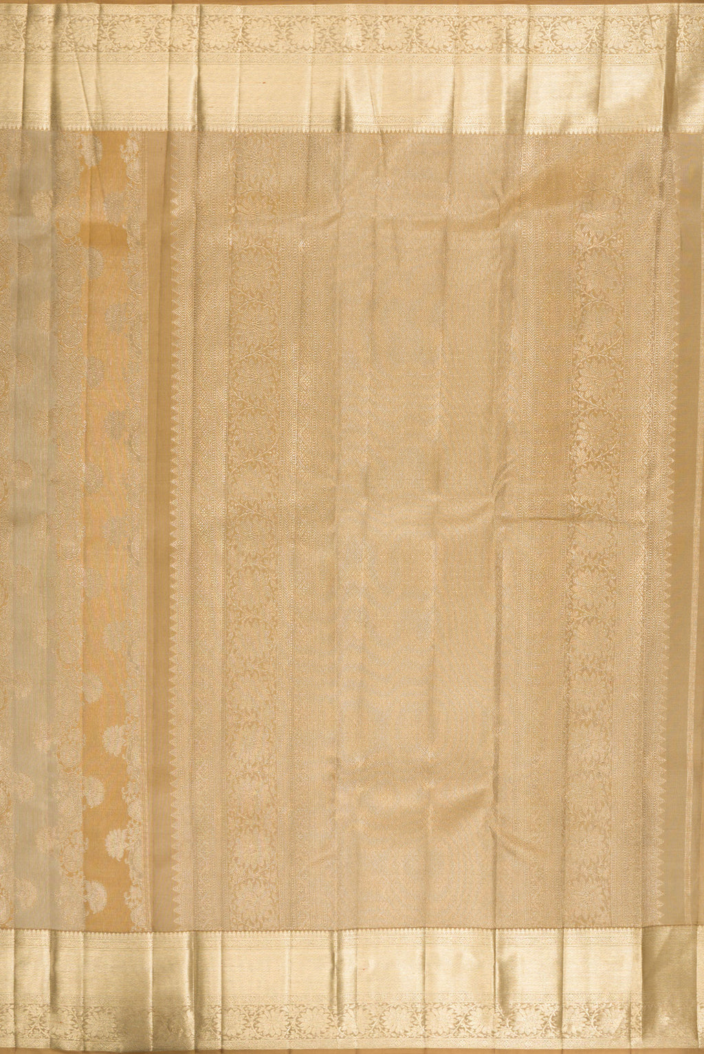 Close up image of the pallu of Pure Silk Dark Beige Dual Tone Kanjivaram Saree with Zari Brocade on the body and Zari Border. 