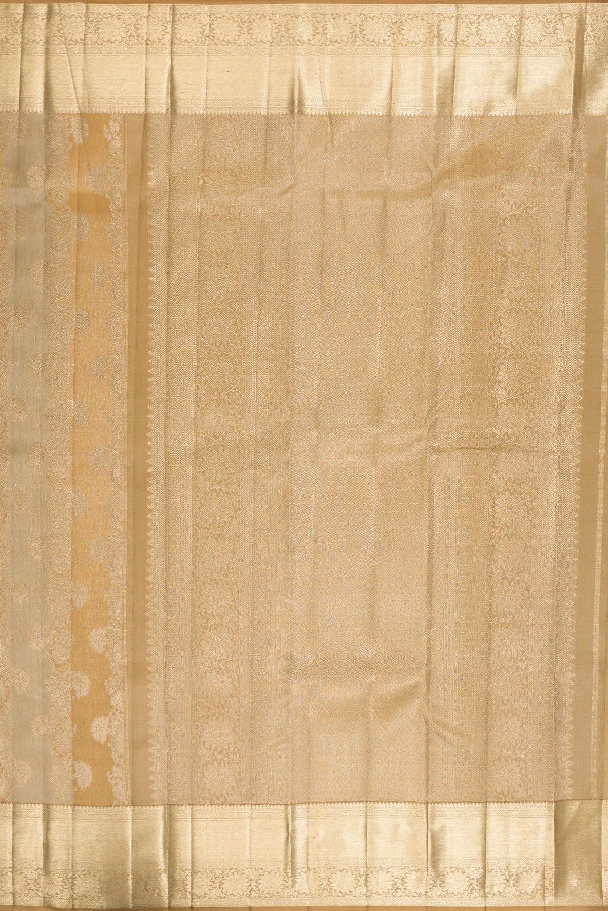 Close up image of the pallu of Pure Silk Dark Beige Dual Tone Kanjivaram Saree with Zari Brocade on the body and Zari Border. 