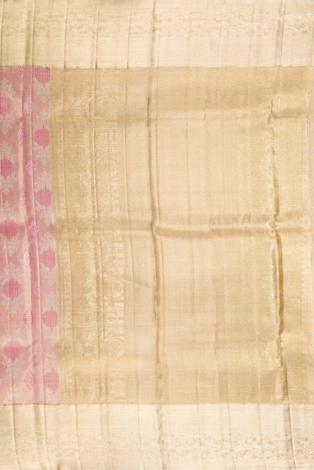Close up image of the pallu of Pink Dual Tone Kanjivaram Tissue Saree with Zari Brocade on the body and Fancy Border. 