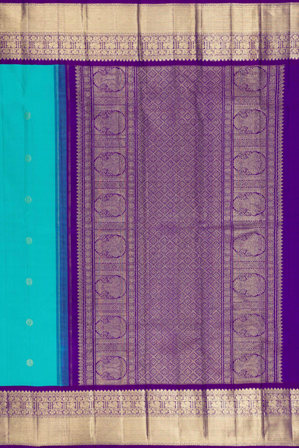 Close up image of the pallu of Pure Silk Sky Blue Kanjivaram Saree with Zari Butta on the body and Zari Border. 