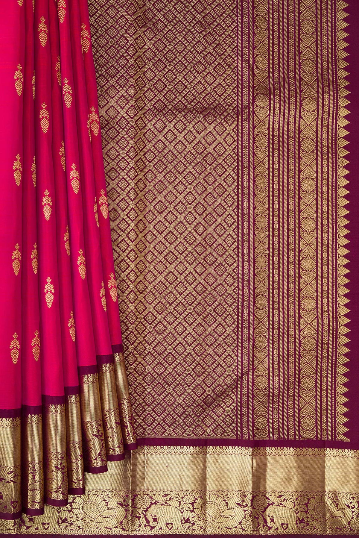 Pleats and pallu of Pure Silk Pink Kanjivaram Saree with Zari Butta on the body and Zari Border. 