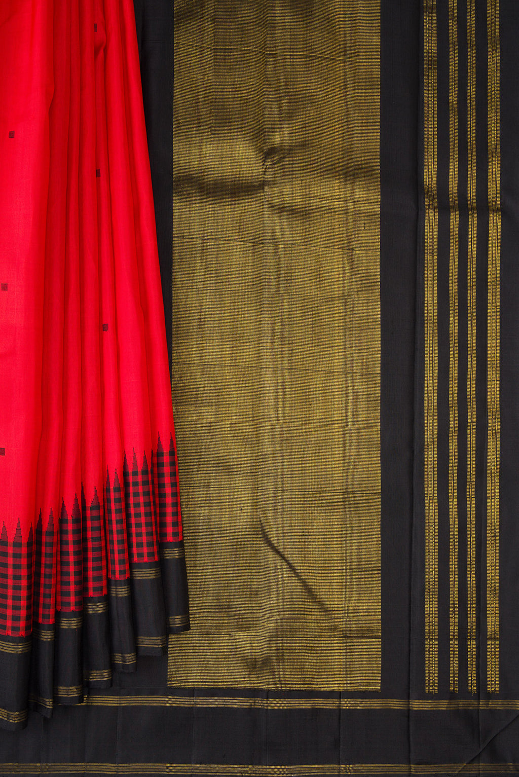 Pleats and pallu of Pure Silk Pure Zari Brick Orange Kanjivaram Saree with Thread Butta on the body and Thread Border. 