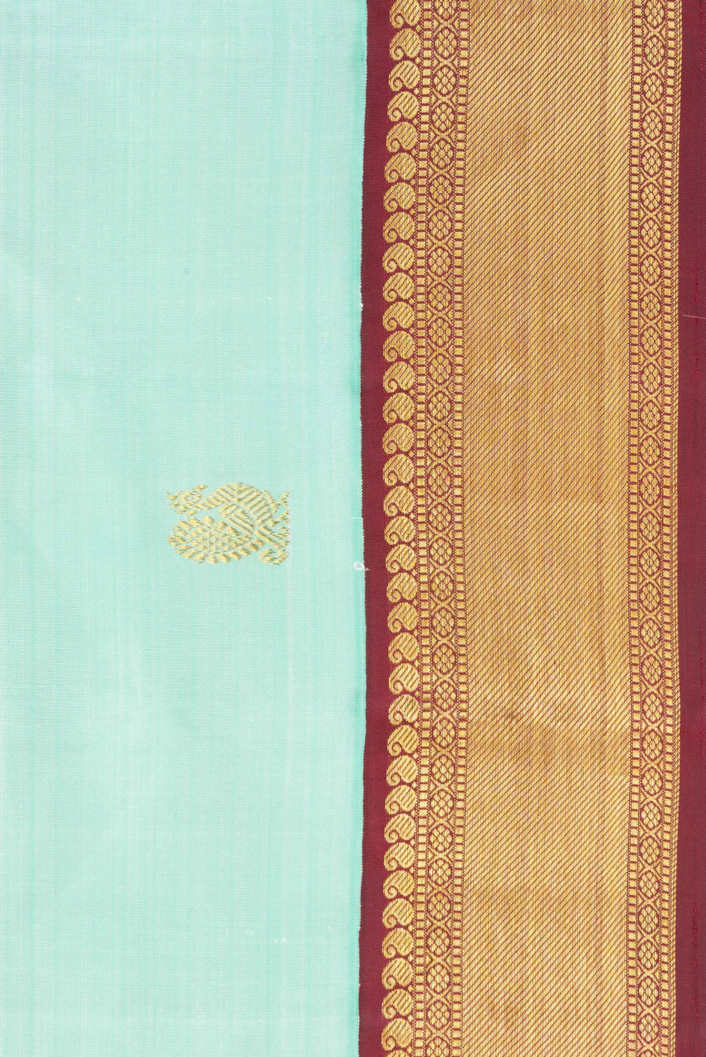 Border image of Pure Silk Pista Green Dual Tone Kanjivaram Saree with Zari Butta on the body and Zari Border. 
