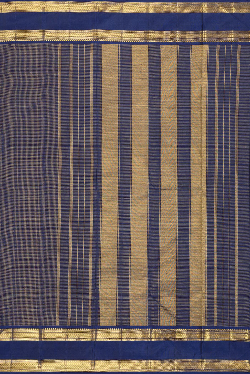 Close up image of the pallu of Pure Silk Navy Blue Dual Tone Kanjivaram Saree with Checked design on the body and Zari Border. 