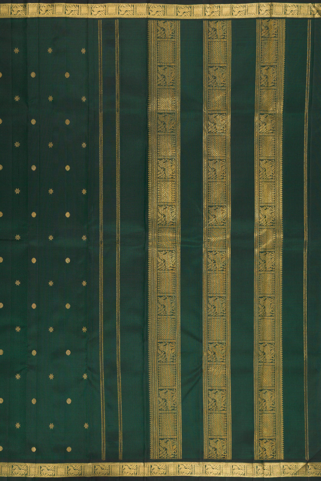 Close up image of the pallu of Pure Silk Pure Zari Bottle Green Kanchipuram Saree with Zari Butta on the body and Zari Border. 