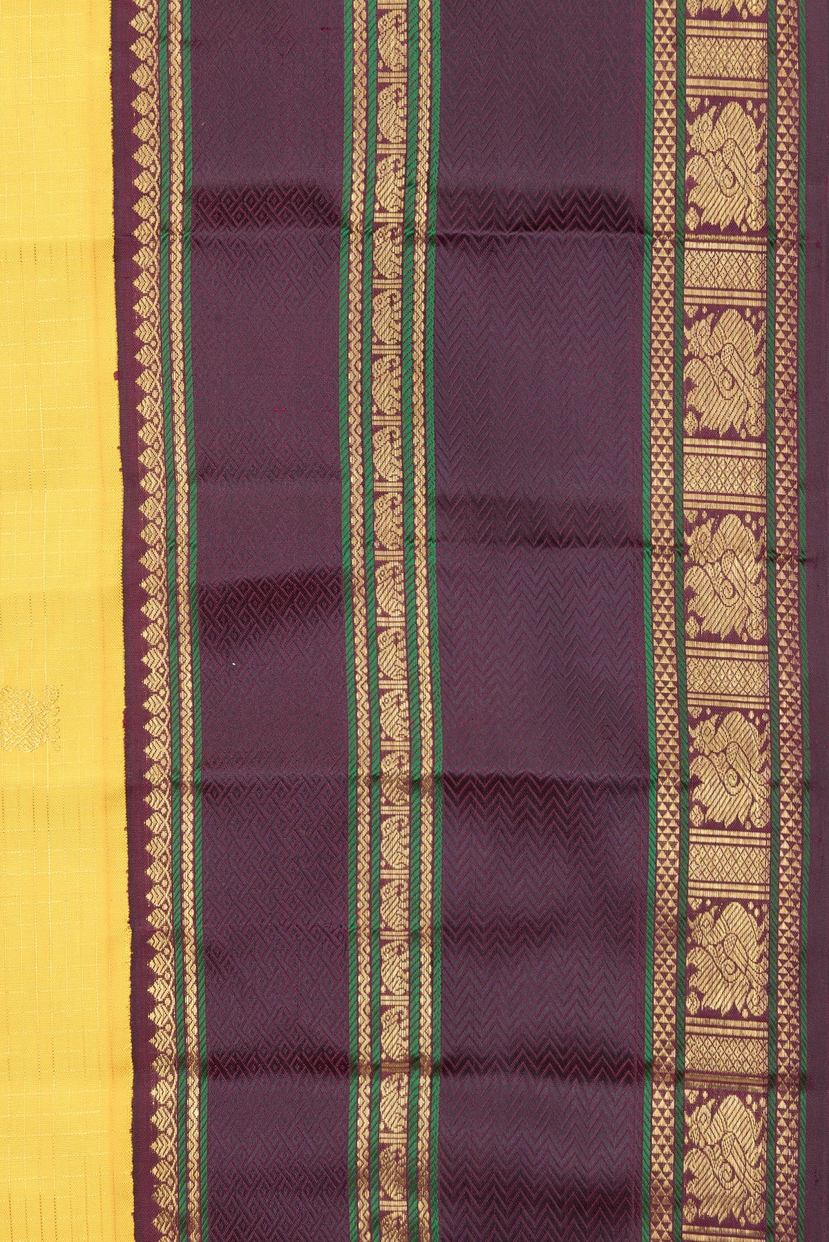 Border image of Pure Silk Yellow Dual Tone Kanchipuram Saree with Checked design on the body and Zari Border. 