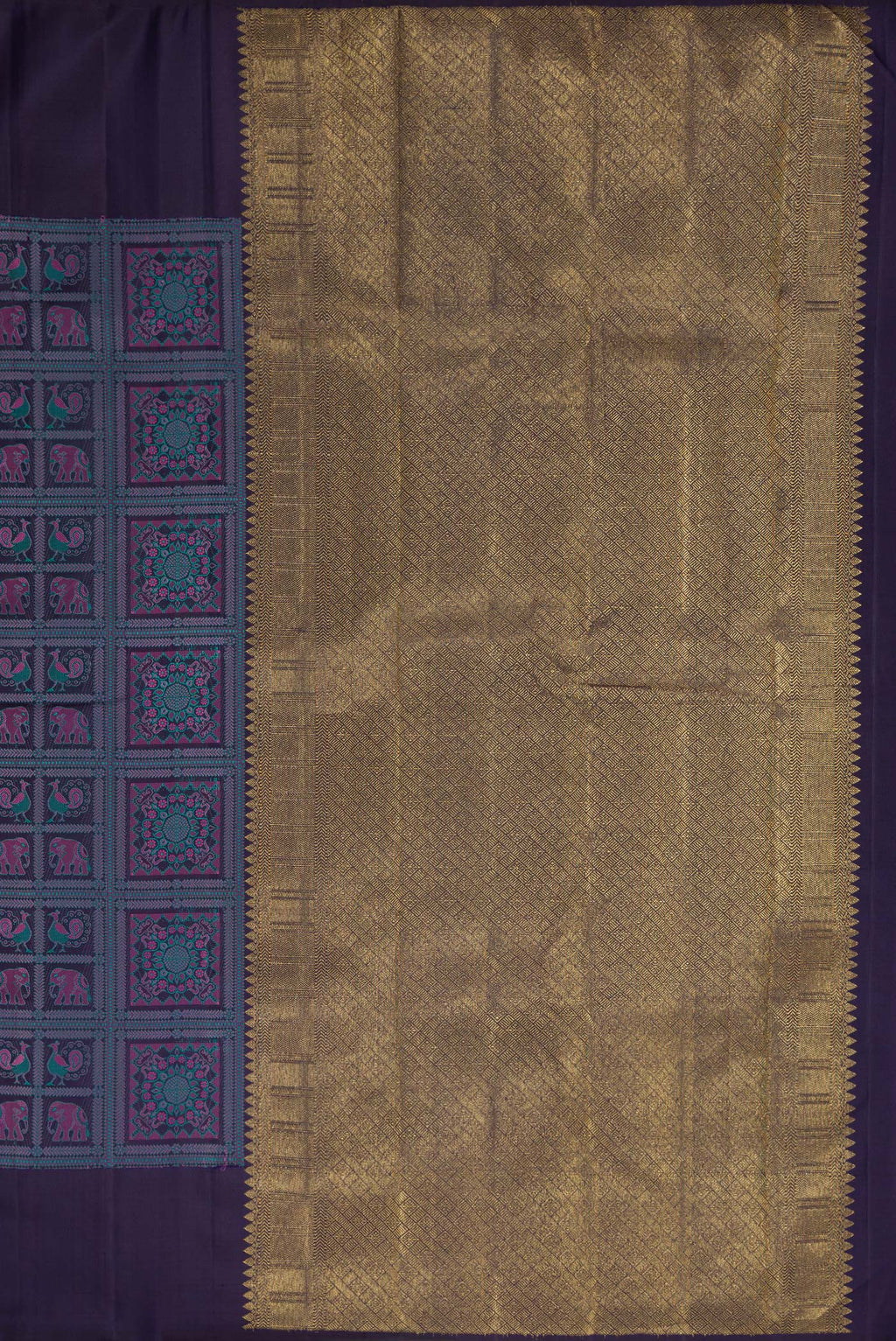 Close up image of the pallu of Pure Silk Navy Blue Kanjivaram Saree with Jacquard With Thread Butta on the body and Plain Border. 