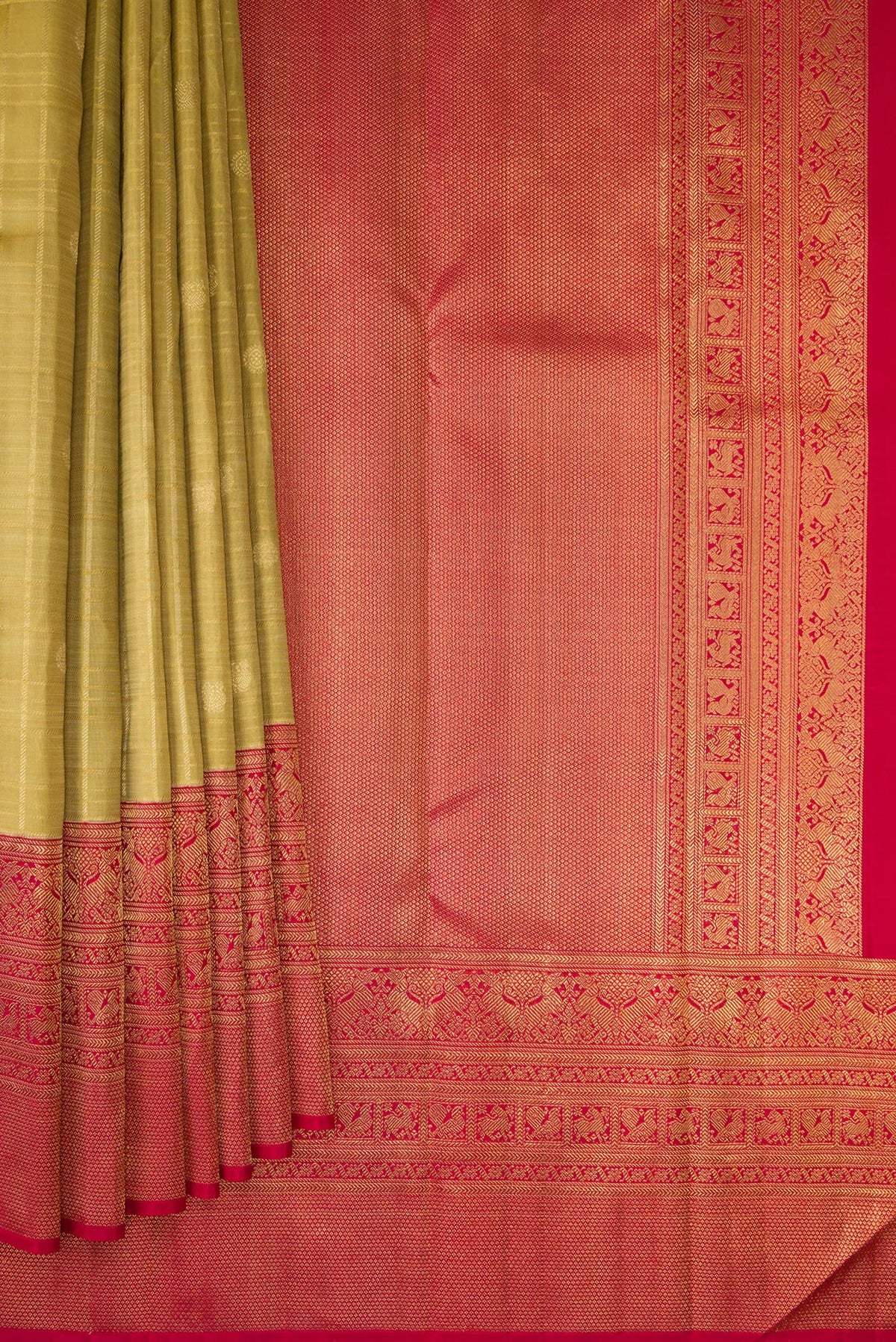 Pleats and pallu of Pure Silk Pure Zari Gold Dual Tone Kanjivaram Saree with Zari Butta on the body and Zari Border. 