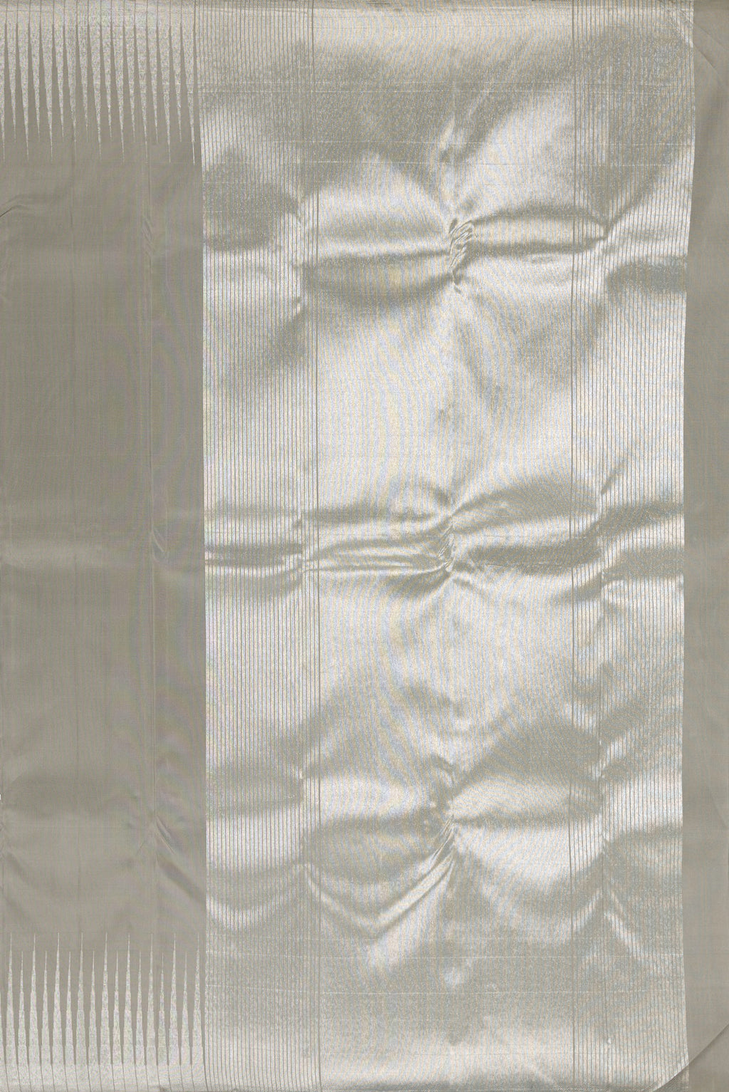 Close up image of the pallu of Pure Silk Pure Zari Grey Dual Tone Kanchipuram Saree with Plain Body and Fancy Border. 