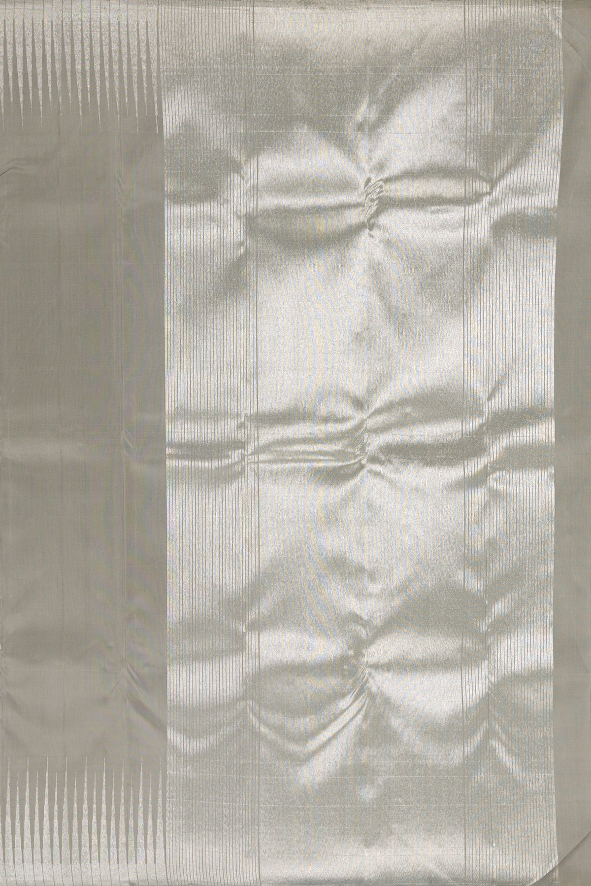 Close up image of the pallu of Pure Silk Pure Zari Grey Dual Tone Kanchipuram Saree with Plain Body and Fancy Border. 