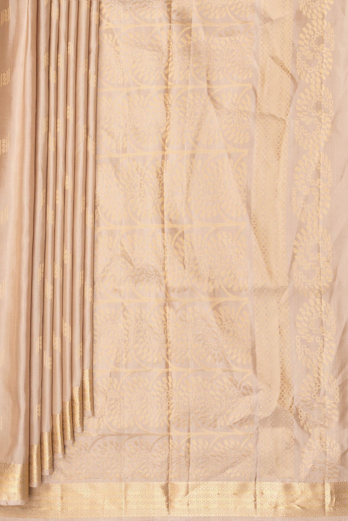 Pleats and pallu of Pure Silk Dark Beige Dual Tone Soft Saree with Zari Butta on the body and Zari Border. 