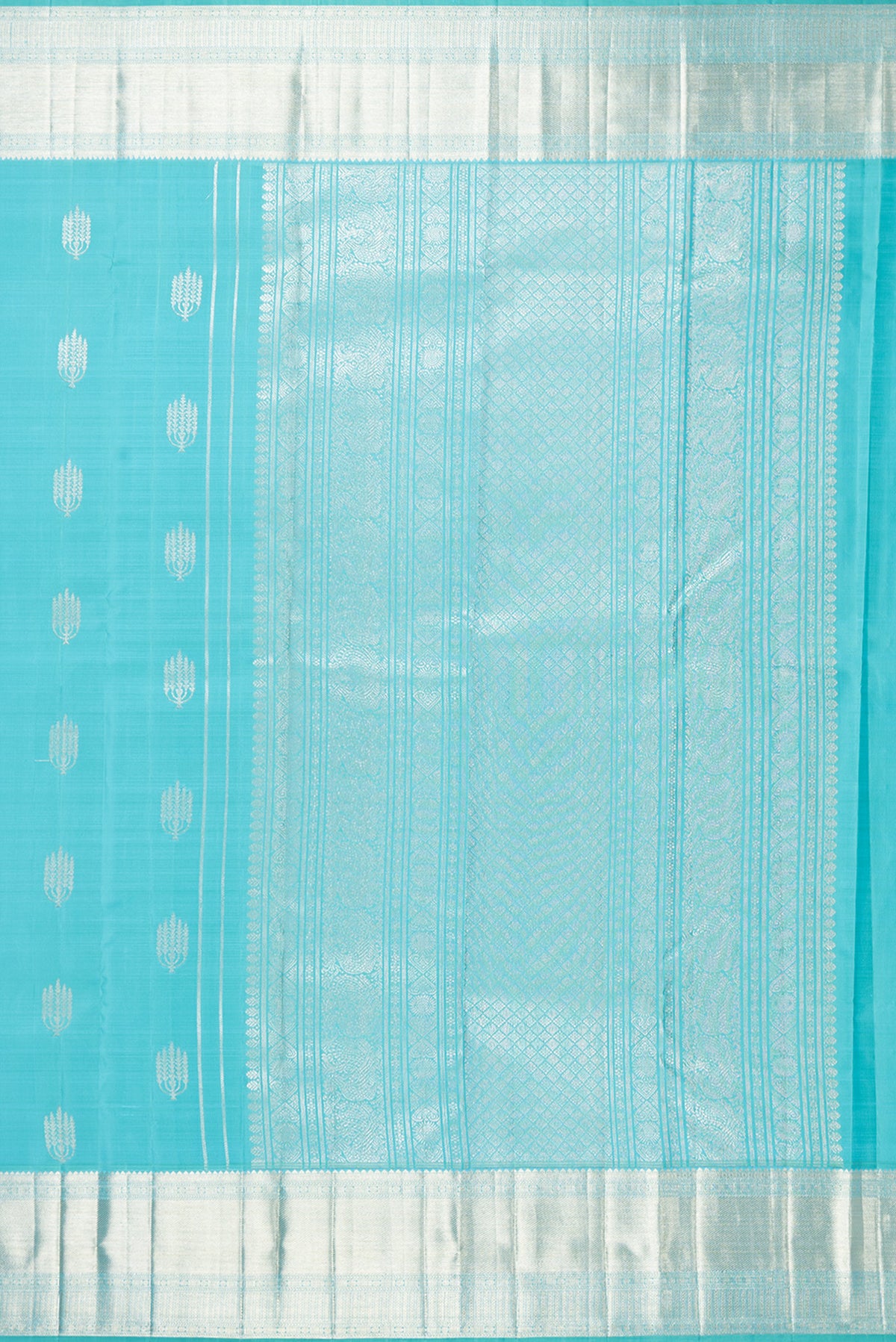 Close up image of the pallu of Pure Silk Turquoise Kanjivaram Saree with Zari Butta on the body and Zari Border. 
