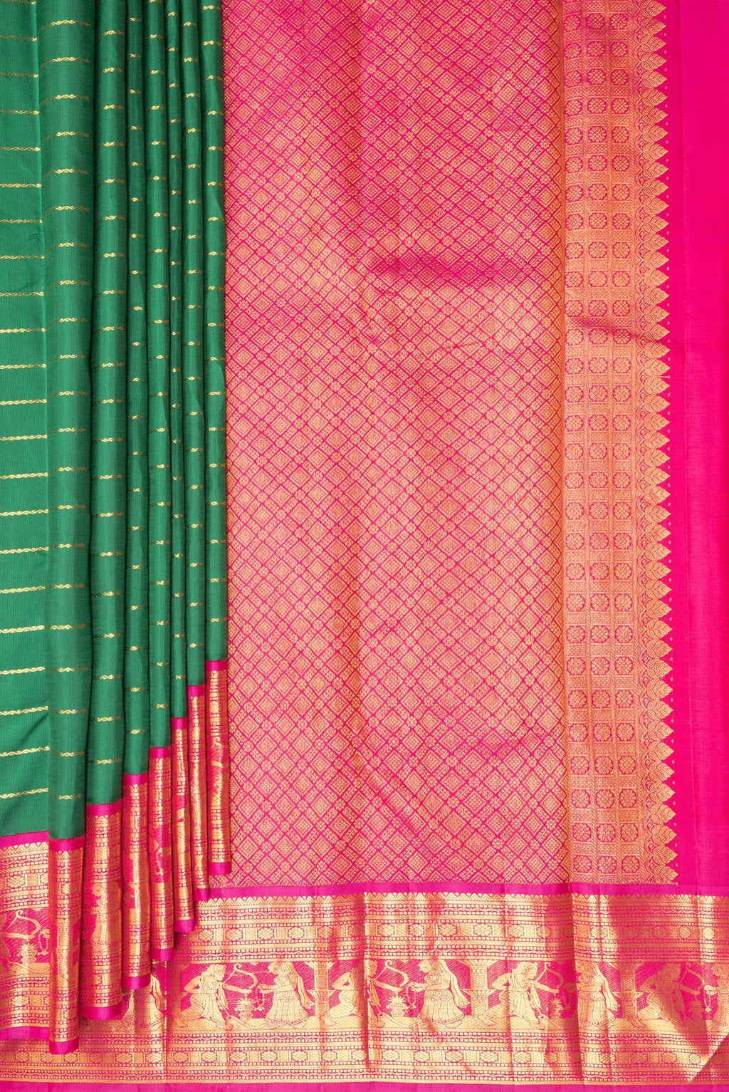 Pleats and pallu of Pure Silk Bottle Green Kanchipuram Saree with Veldhari on the body and Zari Border. 