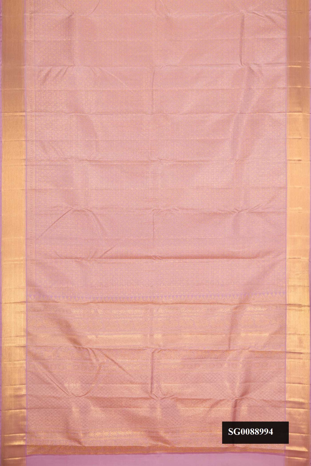 Lavender Dual Tone Kanchipuram Silk Saree with Zari Brocade on the body and Zari Border.  displayed on a mannequin