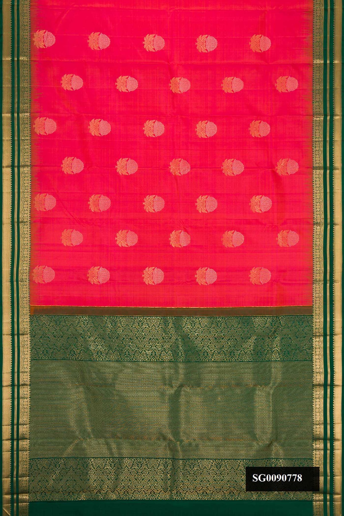 Dark Pink Dual Tone Kanchipuram Silk Saree with Zari Butta on the body and Zari Border.  displayed on a mannequin