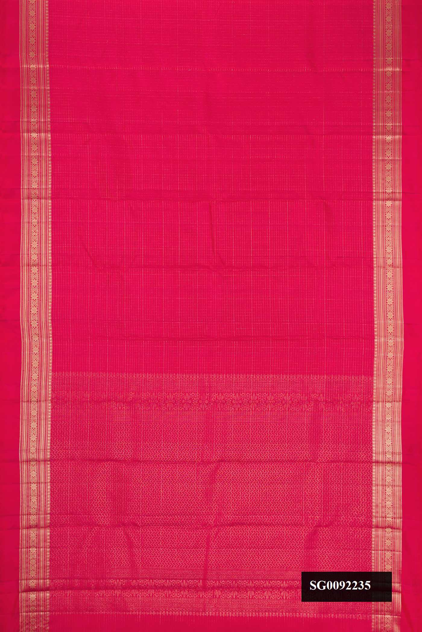 Dark Pink Dual Tone Kanchipuram Silk Saree with Checked design on the body and Zari Border.  displayed on a mannequin