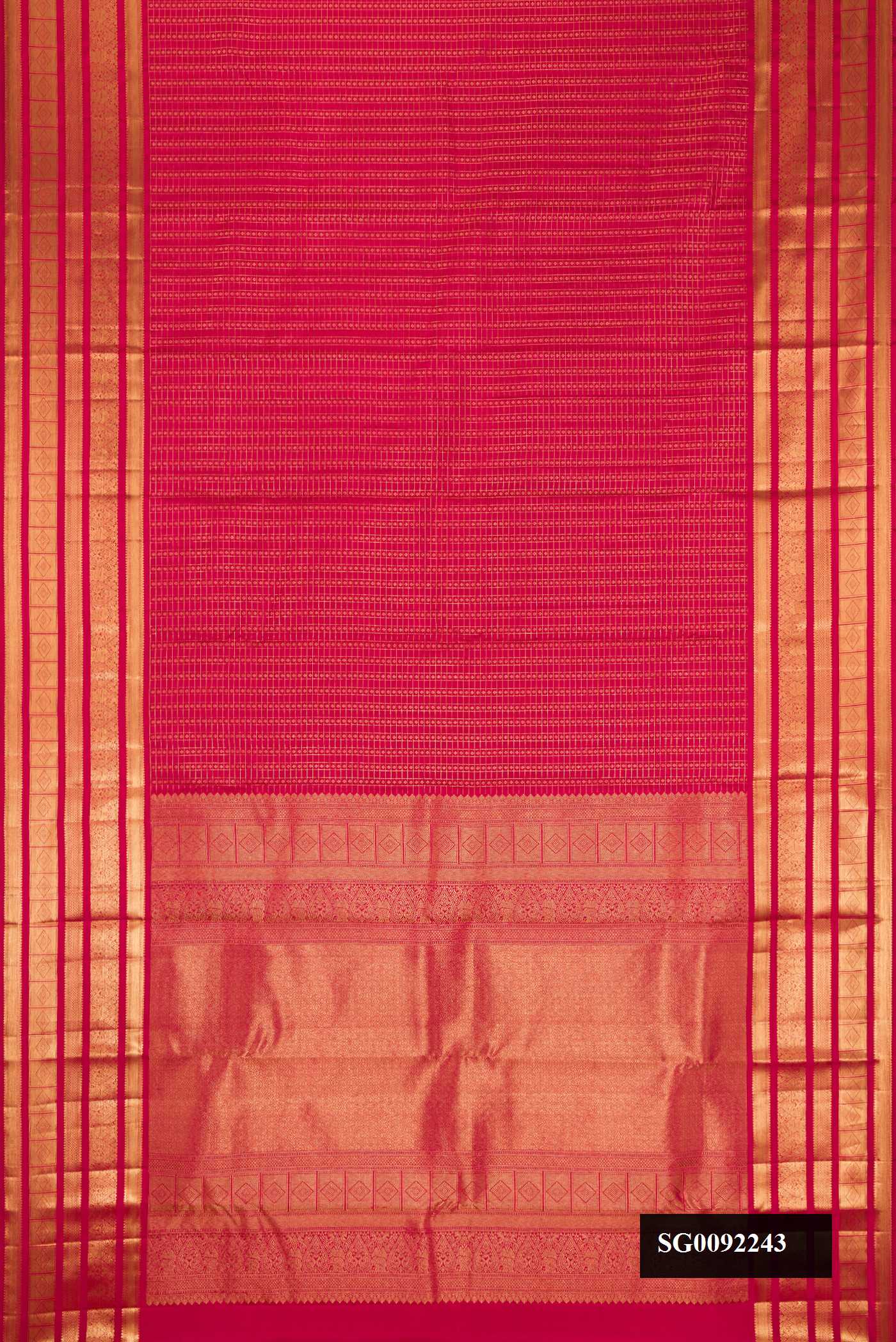 Dark Pink Dual Tone Kanchipuram Silk Saree with Zari Butta on the body and Zari Border.  displayed on a mannequin