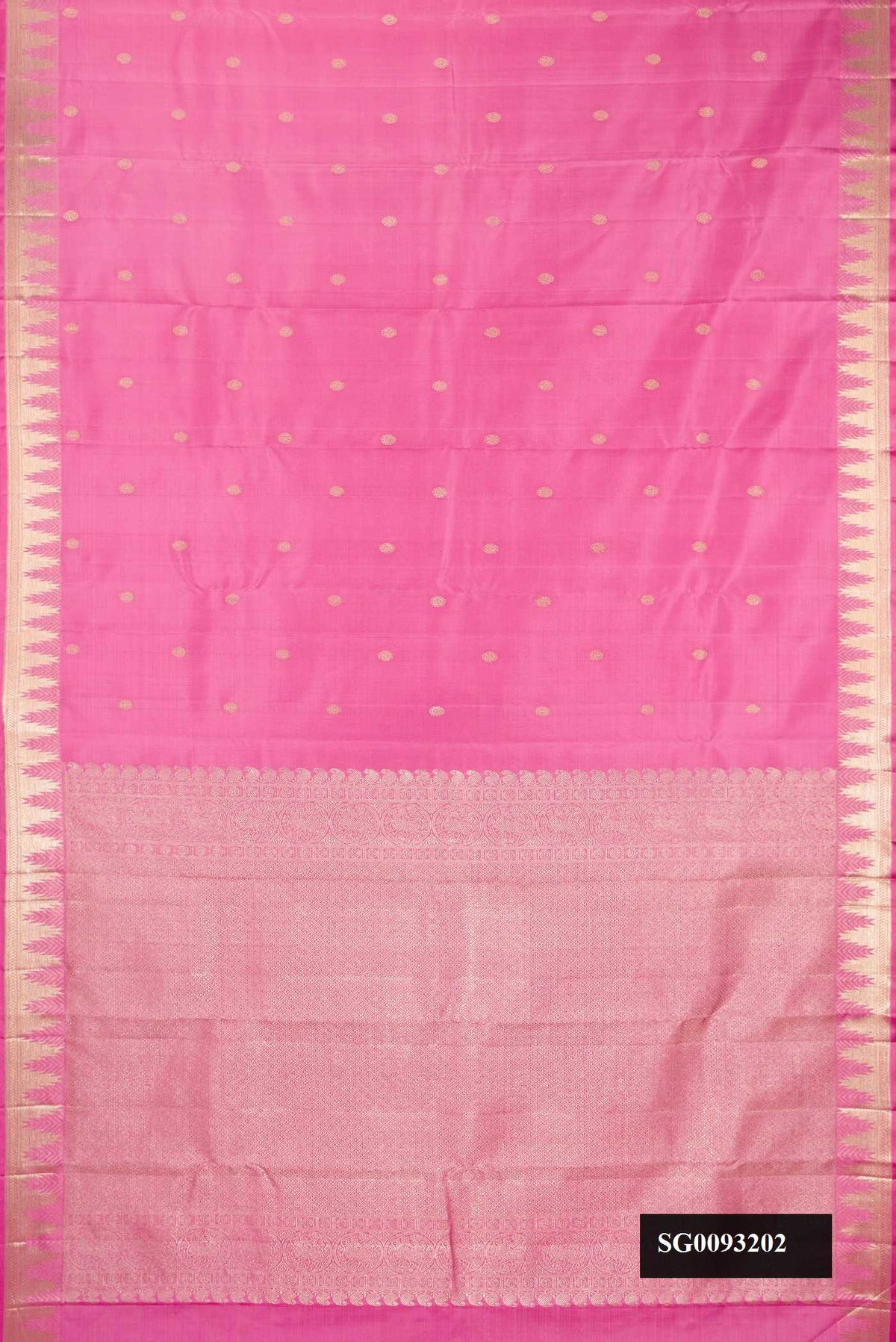 Pink Dual Tone Kanchipuram Silk Saree with Zari Butta on the body and Zari Border.  displayed on a mannequin