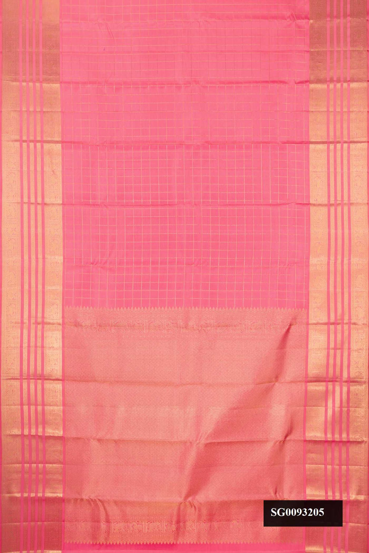 Rose pink Dual Tone Kanchipuram Silk Saree with Checked design on the body and Zari Border.  displayed on a mannequin