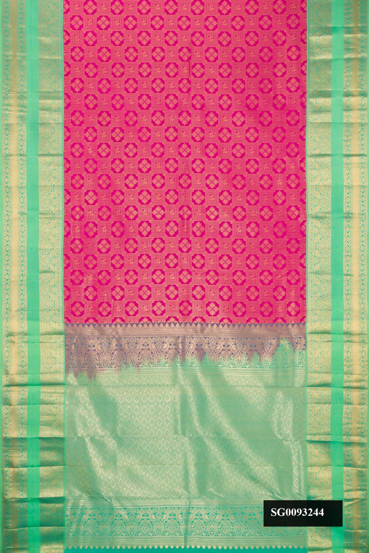 Magenta Dual Tone Kanchipuram Silk Saree with Zari Brocade on the body and Zari Border.  displayed on a mannequin
