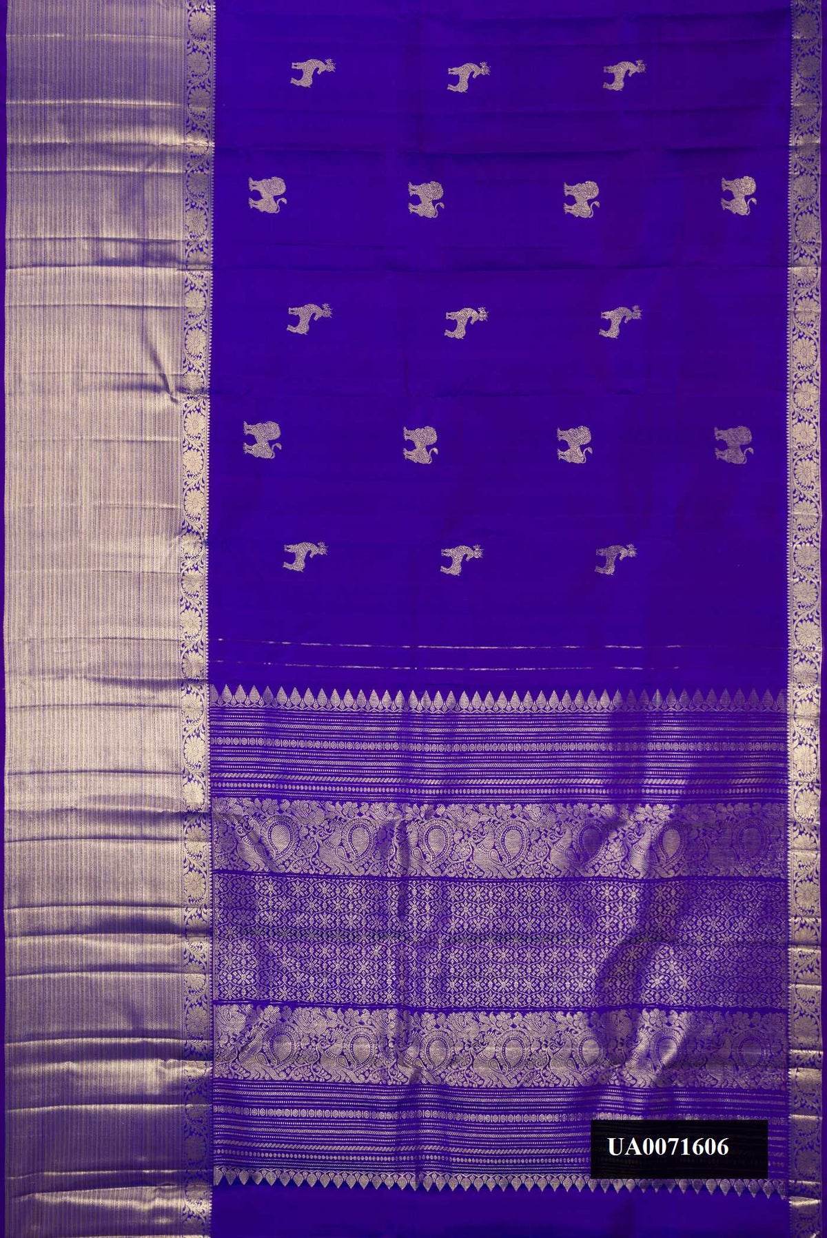 Royal Blue Dual Tone Kanchipuram Silk Saree with Zari Butta on the body and Fancy Border.  displayed on a mannequin