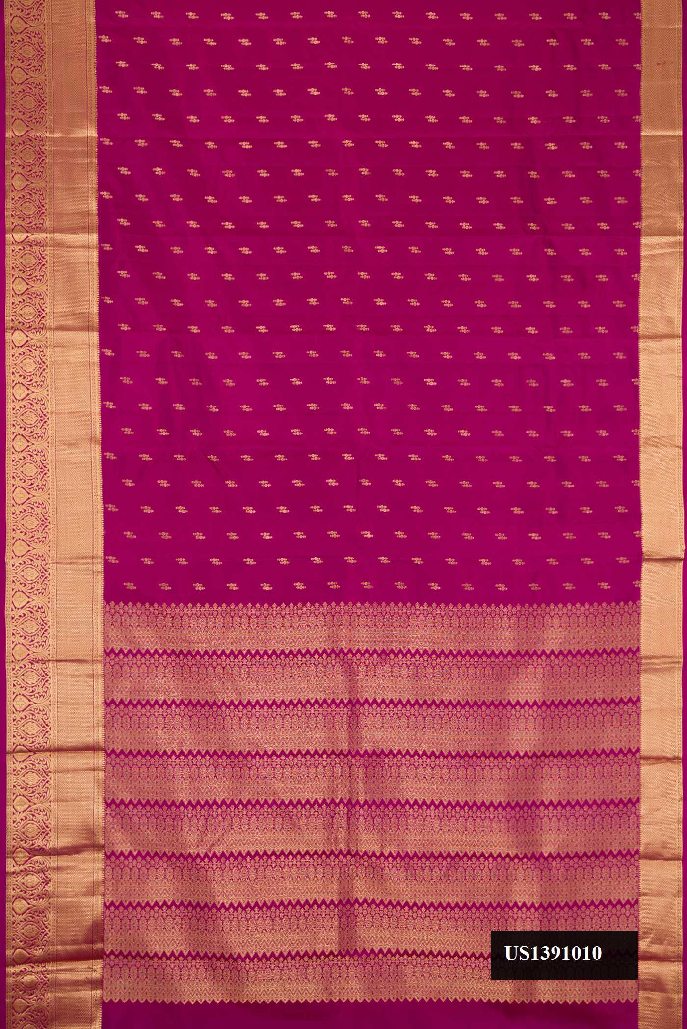 Magenta Dual Tone Kanchipuram Silk Saree with Zari Butta on the body and Zari Border.  displayed on a mannequin