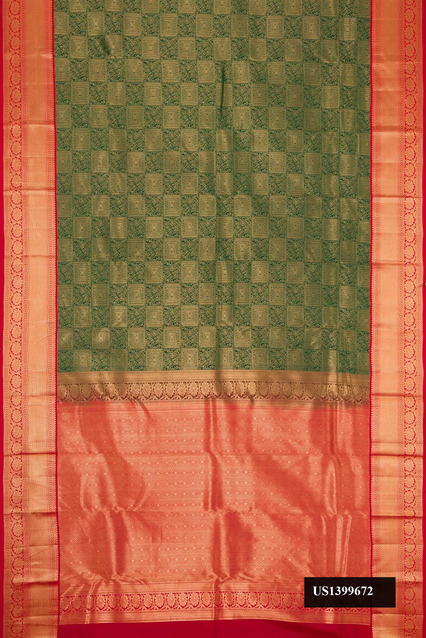 Bottle Green Dual Tone Kanchipuram Silk Saree with Zari Brocade on the body and Zari Border.  displayed on a mannequin