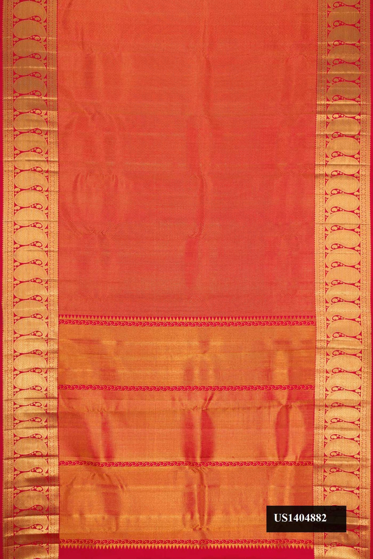 Dark Pink Dual Tone Kanchipuram Silk Saree with Zari Brocade on the body and Zari Border.  displayed on a mannequin