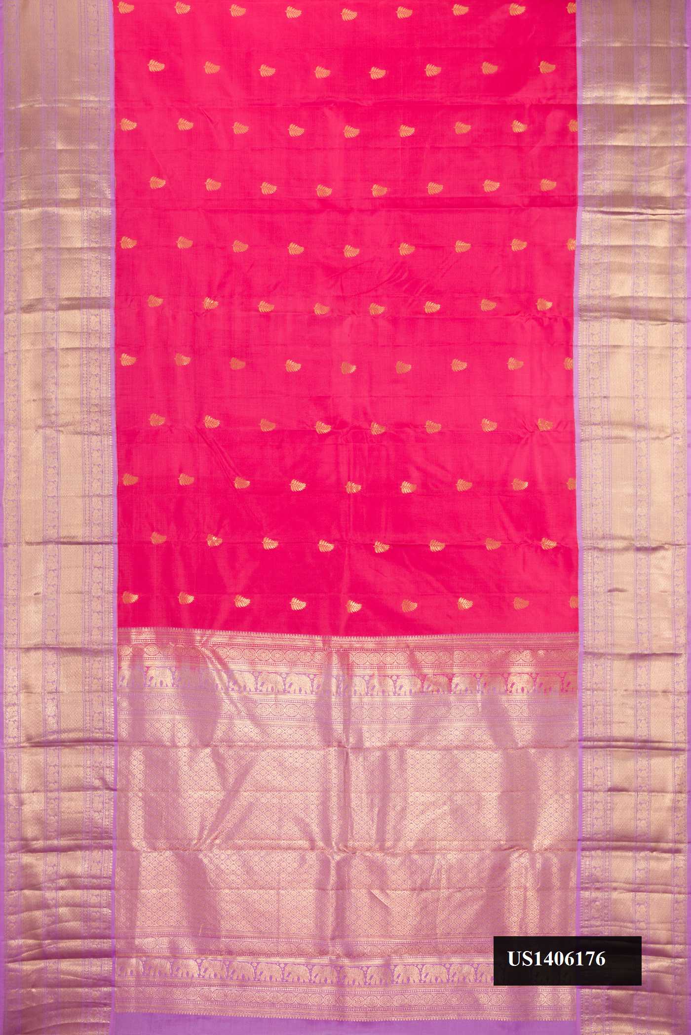 Dark Pink Dual Tone Kanchipuram Silk Saree with Zari Butta on the body and Zari Border.  displayed on a mannequin