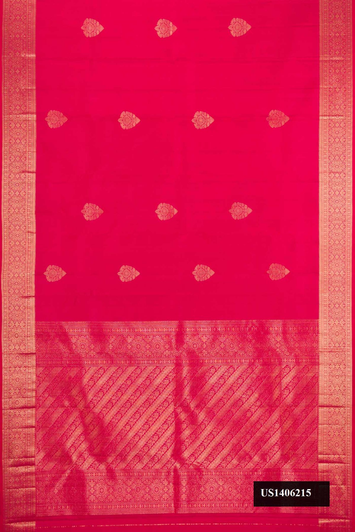 Dark Pink Dual Tone Kanchipuram Silk Saree with Zari Butta on the body and Zari Border.  displayed on a mannequin