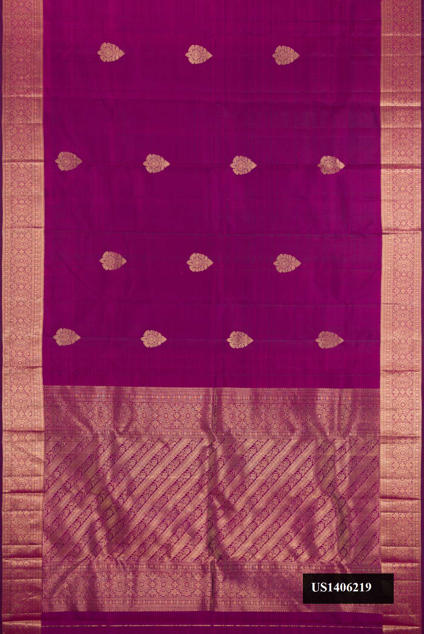 Purple Dual Tone Kanchipuram Silk Saree with Zari Butta on the body and Zari Border.  displayed on a mannequin