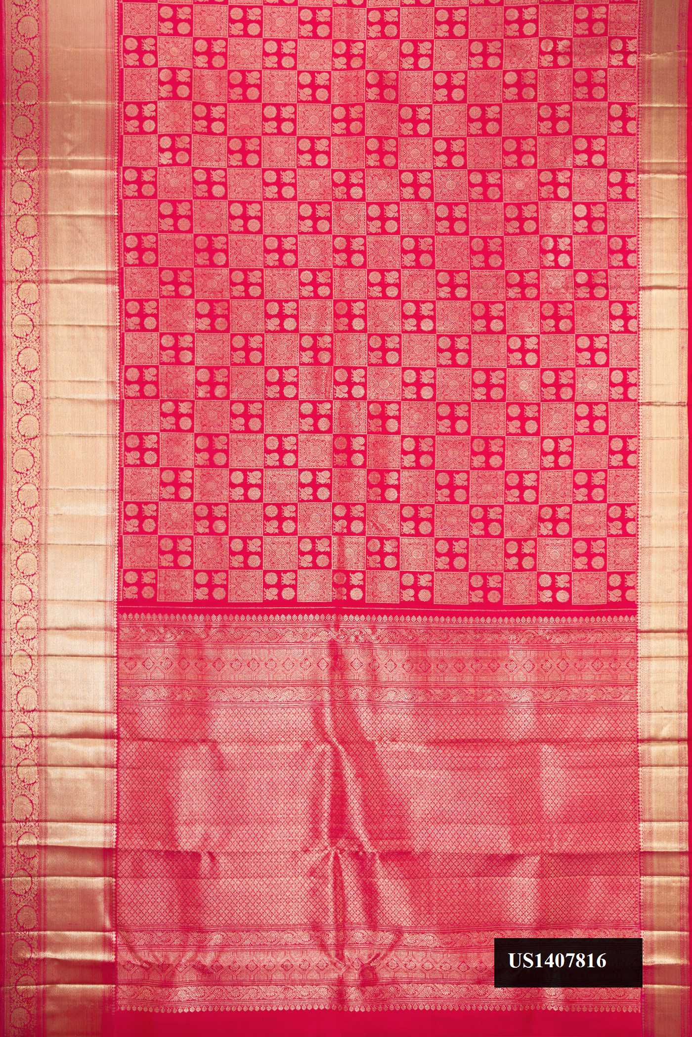 Dark Pink Dual Tone Kanchipuram Silk Saree with Zari Brocade on the body and Zari Border.  displayed on a mannequin