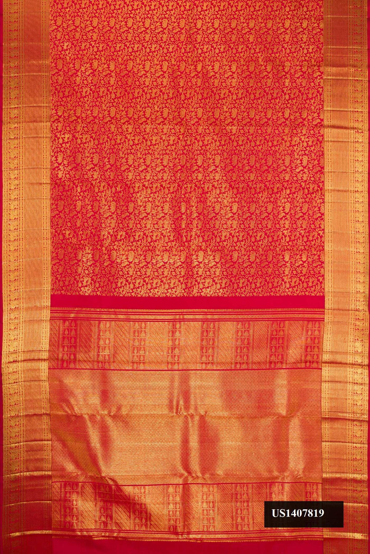 Maroon Dual Tone Kanchipuram Silk Saree with Zari Brocade on the body and Zari Border.  displayed on a mannequin
