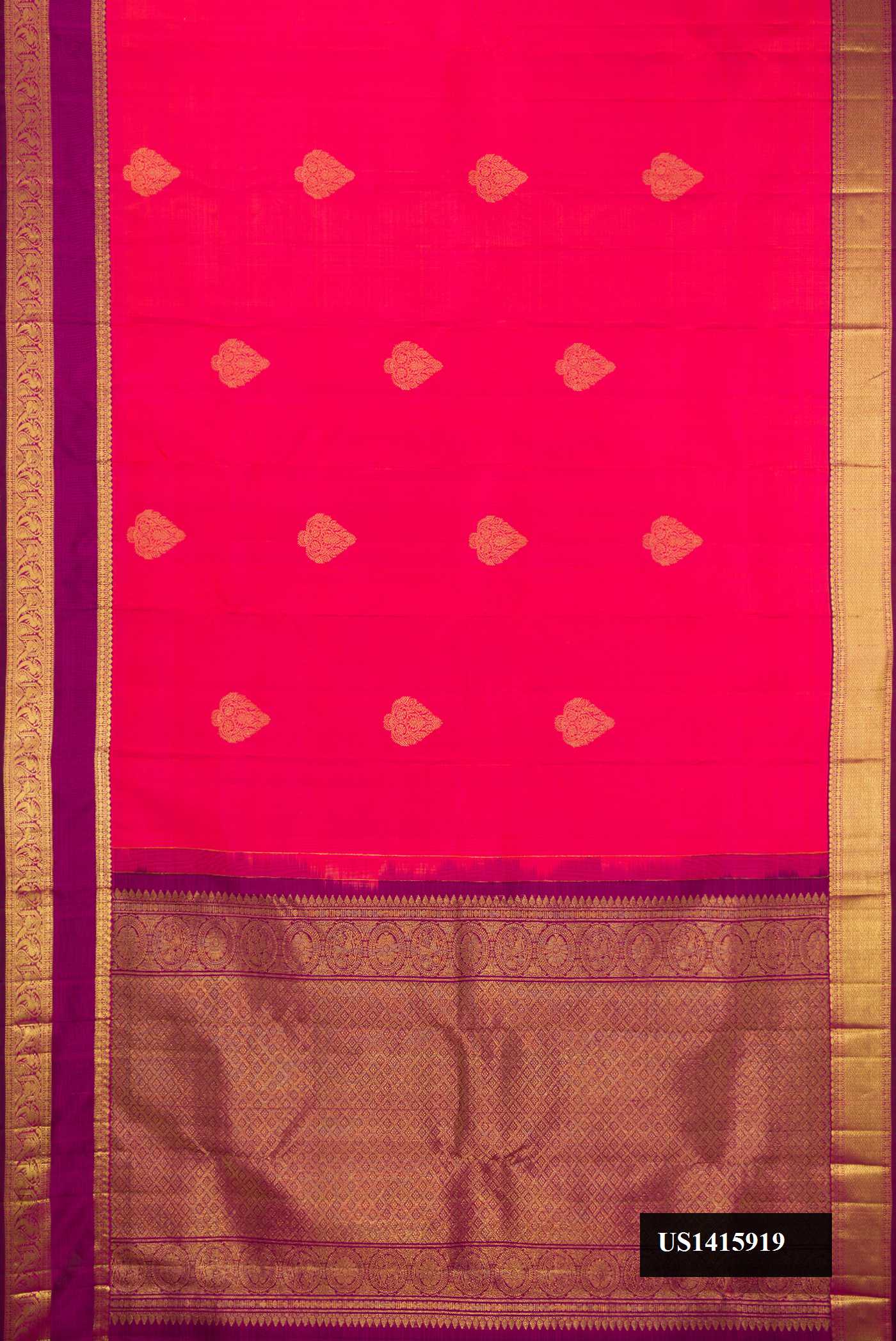 Pink Dual Tone Kanchipuram Silk Saree with Zari Butta on the body and Zari Border.  displayed on a mannequin