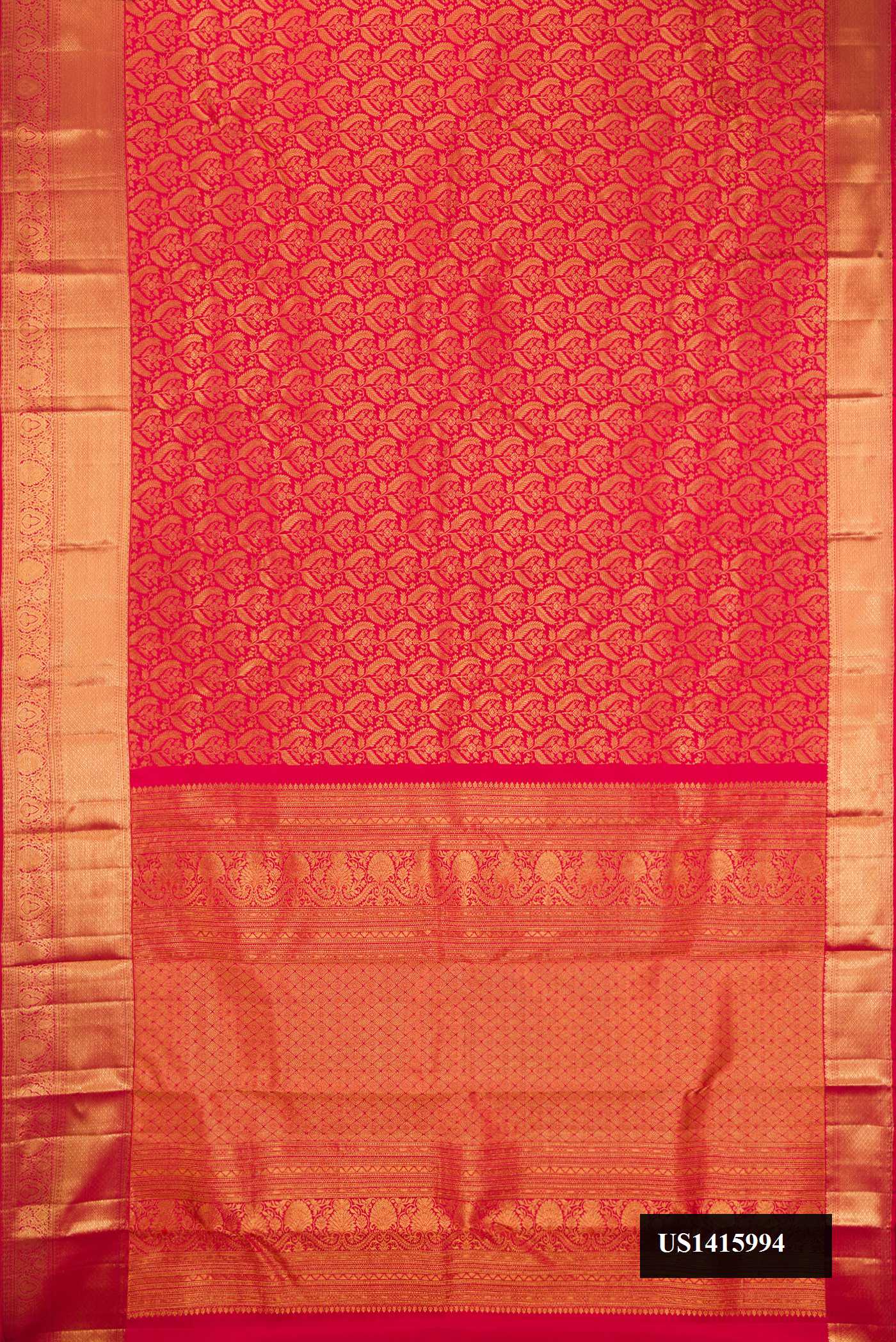 Dark Pink Dual Tone Kanchipuram Silk Saree with Zari Brocade on the body and Zari Border.  displayed on a mannequin
