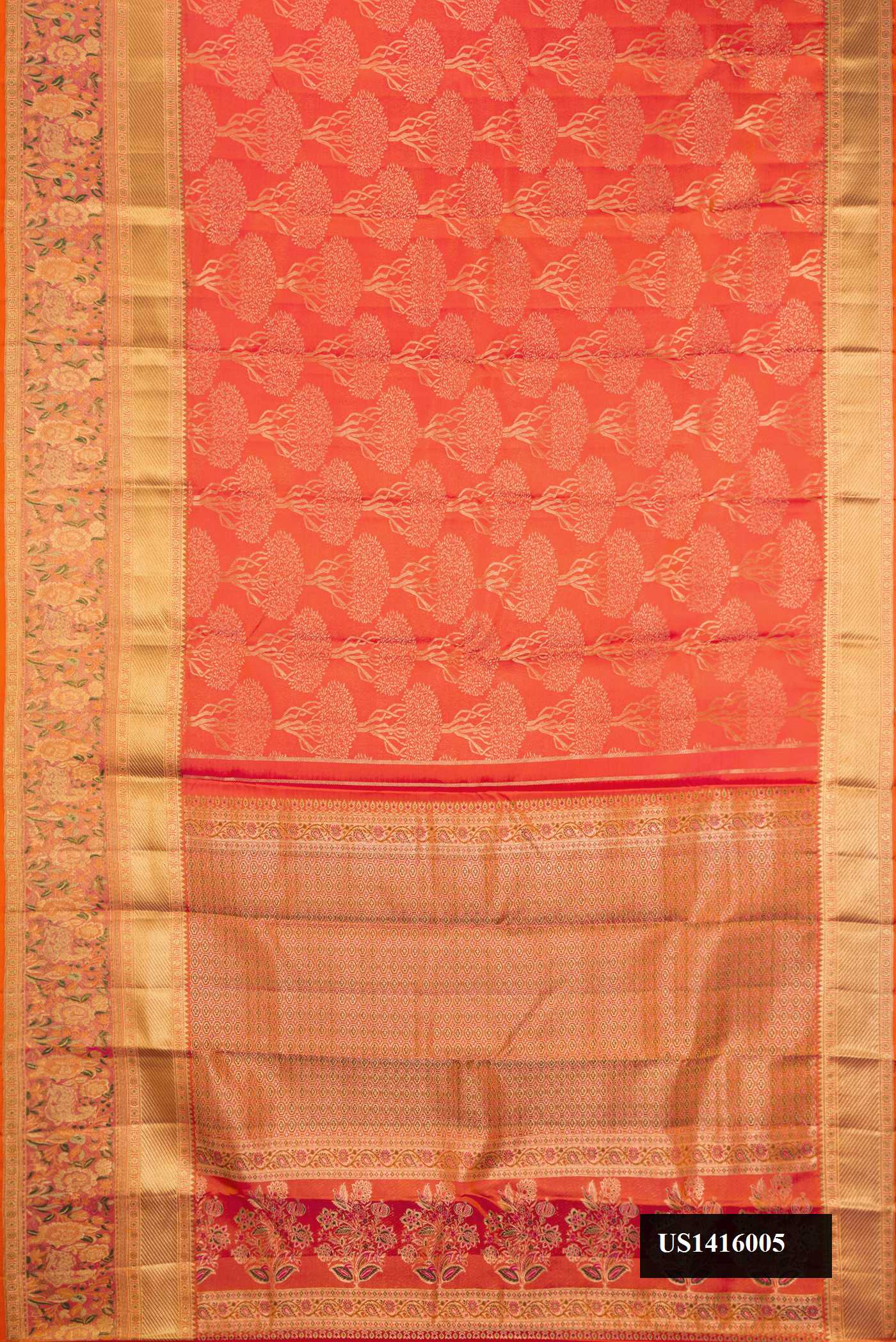 Peach Dual Tone Kanchipuram Silk Saree with Zari Brocade on the body and Fancy Border.  displayed on a mannequin