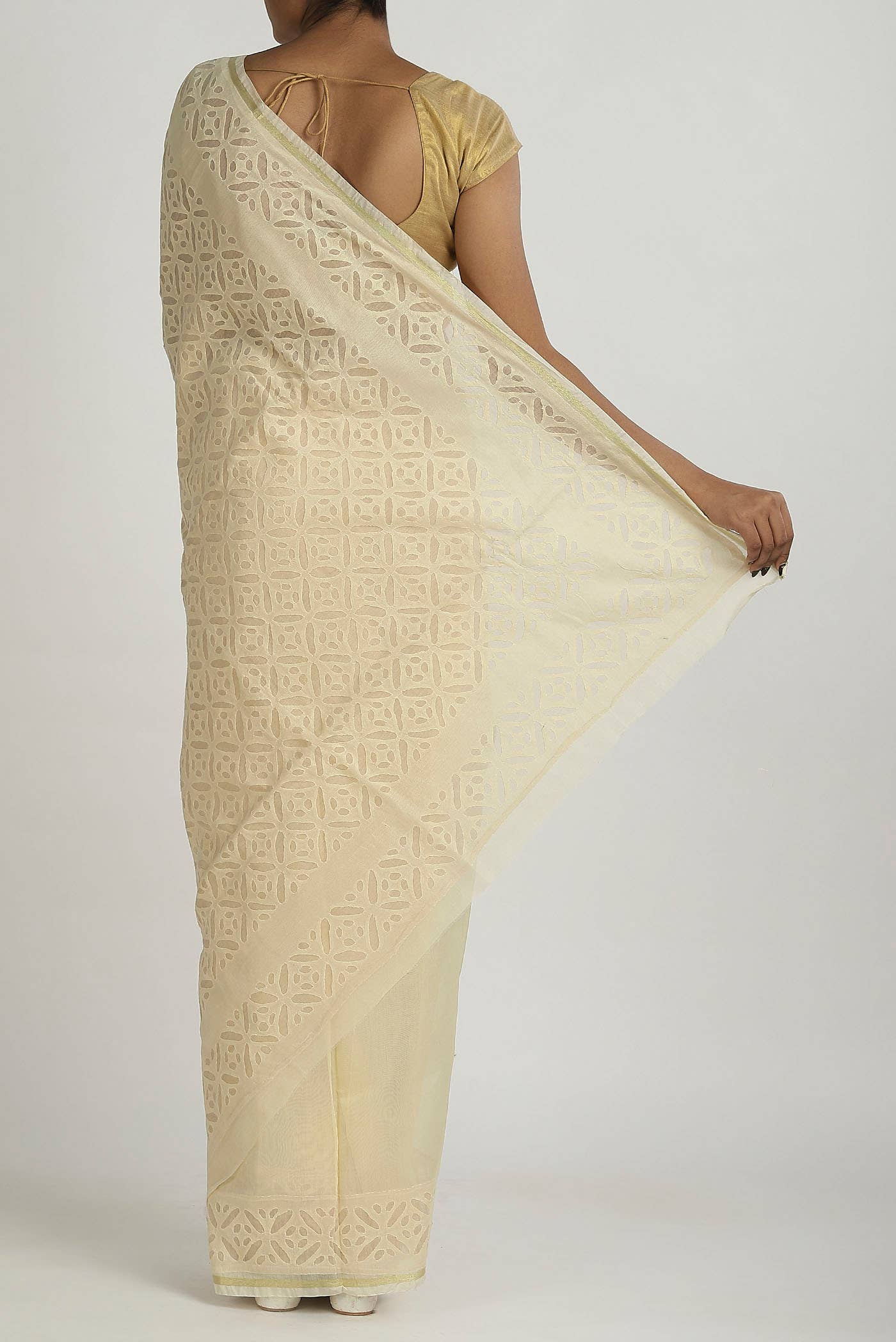 Cream Maheshwari Silk Cotton Saree