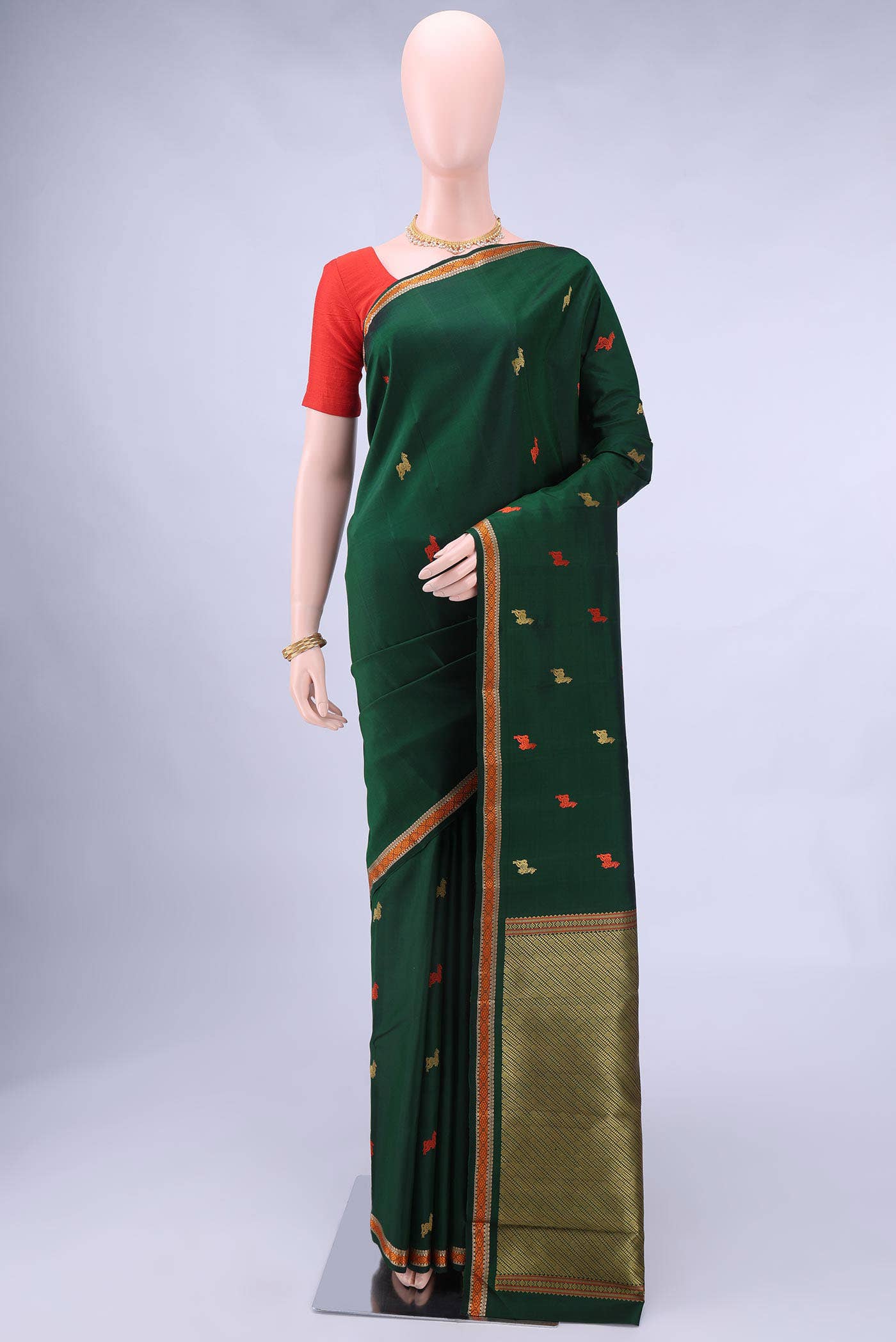 Bottle Green Kanchipuram Silk Saree